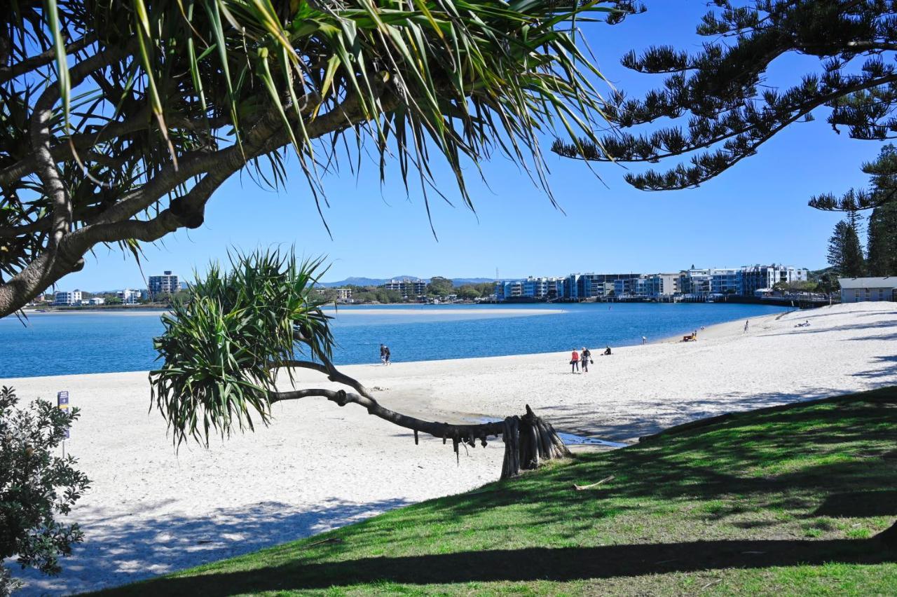 Spacious 3 Bedroom Delight - Shops & Beaches Zg1 Apartment *