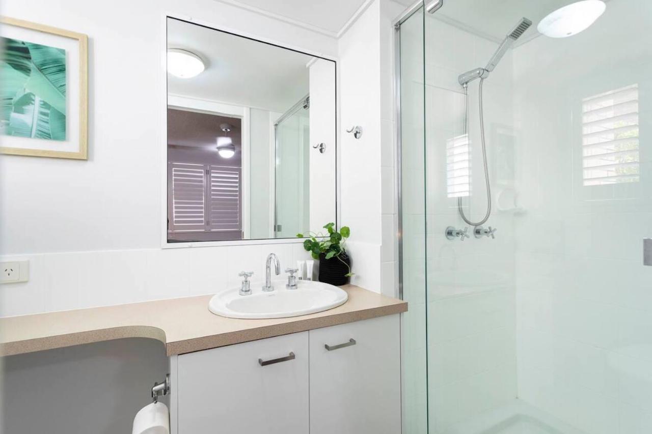 Spacious 3 Bedroom Delight - Shops & Beaches Zg1 Caloundra